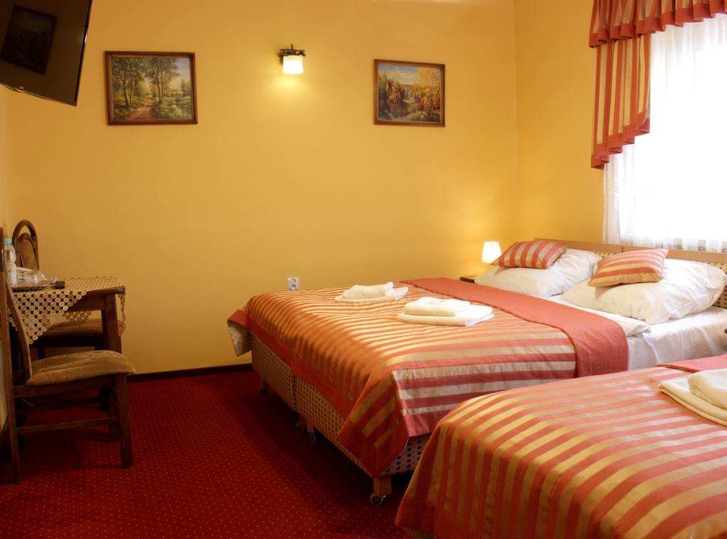 Hotel Dukat Biala Podlaska Phòng bức ảnh