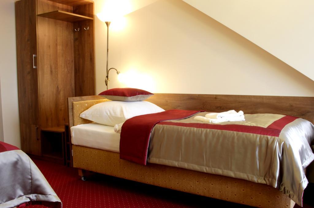 Hotel Dukat Biala Podlaska Phòng bức ảnh