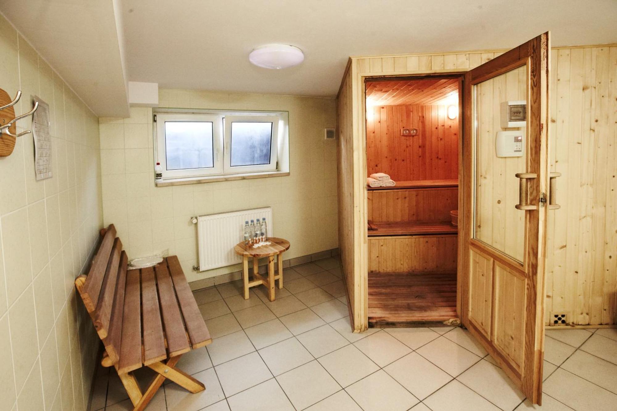Hotel Dukat Biala Podlaska Ngoại thất bức ảnh