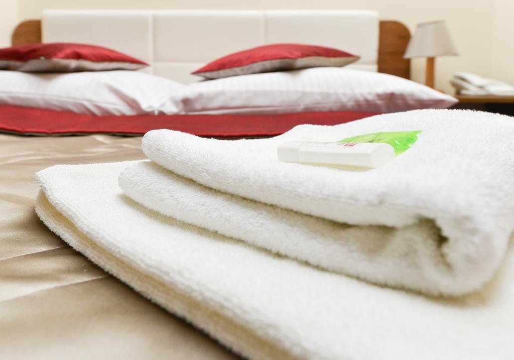 Hotel Dukat Biala Podlaska Ngoại thất bức ảnh